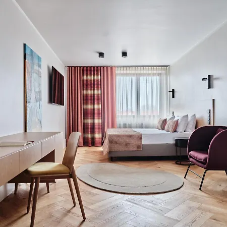 Hoppen House Apartamenty W Centrum Miasta Radom Exterior photo